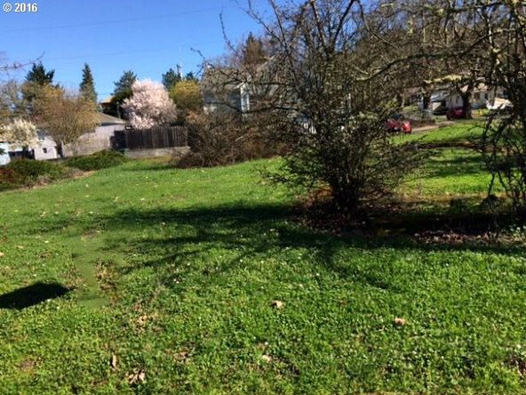 295 SE Fowler St, Roseburg, OR 97470